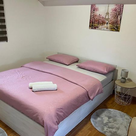 Apartment Helena Airport Podgorica Eksteriør bilde