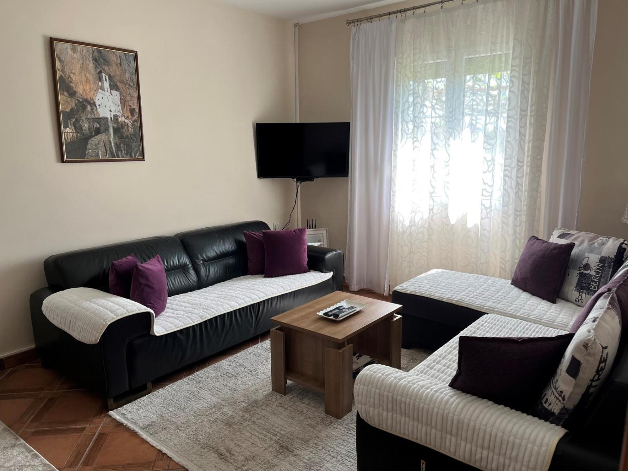 Apartment Helena Airport Podgorica Eksteriør bilde
